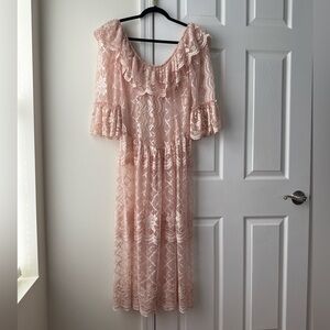 Vintage pink dress. 70s Boho design. Size about S-M